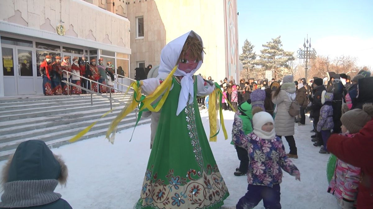 В Лисаковске не спешат сказать зиме прощай!
