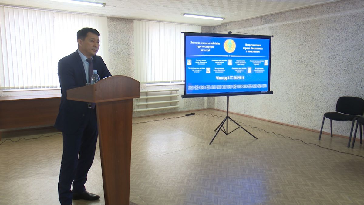 По горнодобывающей промышленности подъём, по обрабатывающей спад