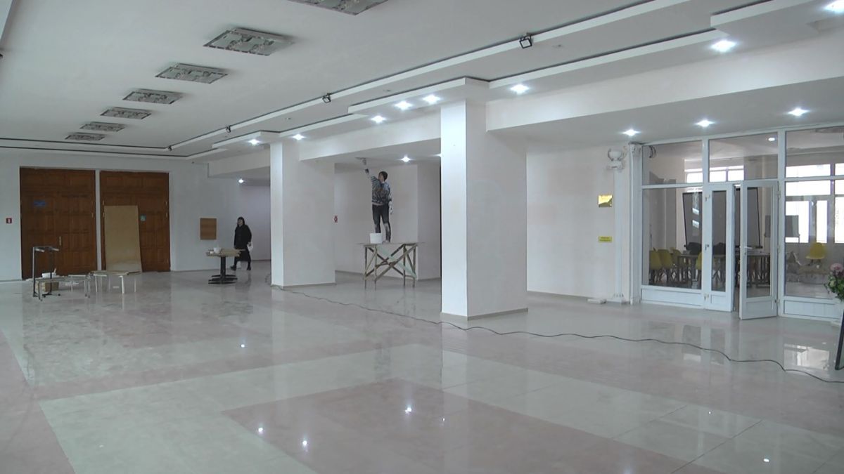 Ремонт Дворца культуры в Лисаковске завершится не ранее июня 2025 года