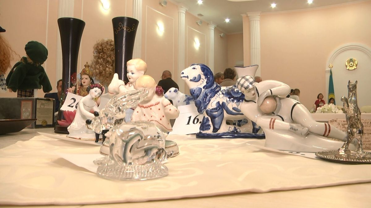 Новогодний подарок на 2 160 500 тенге