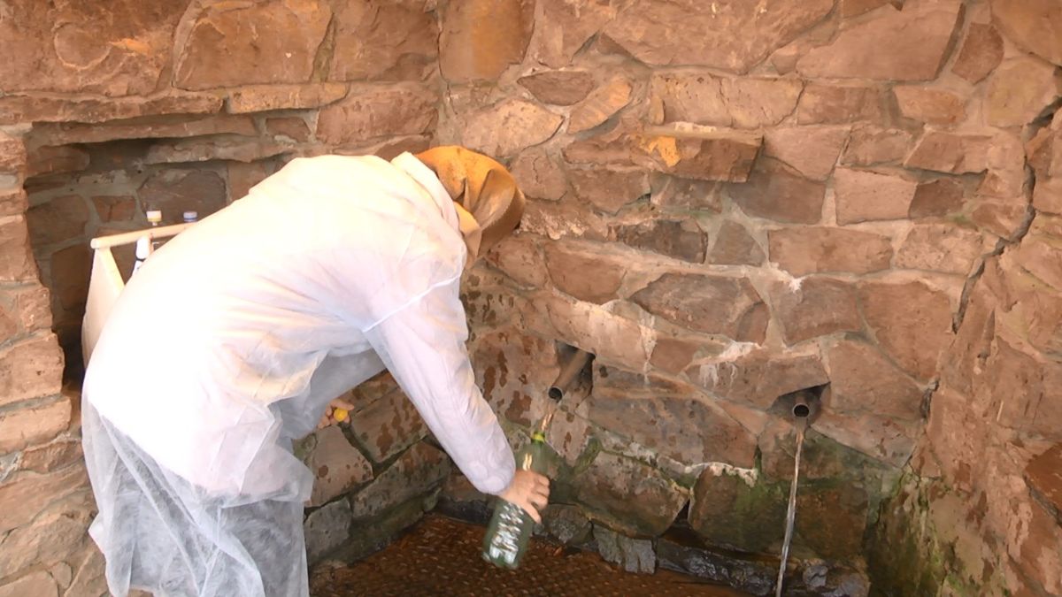 Пить родниковую воду МОЖНО, но лучше кипячённую