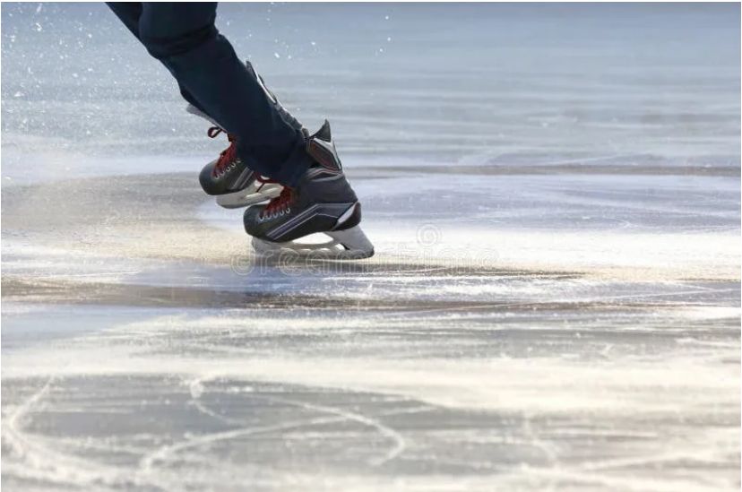 Хоккейный корт в 3 мкр скоро откроется