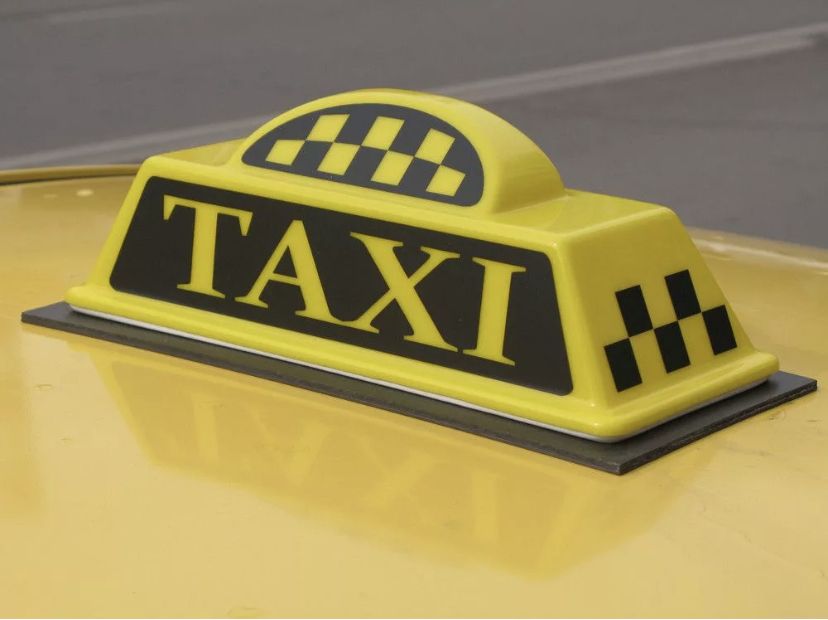 Настоящие герои не носят плащи. Таксист спас пожилую женщину от мошенников