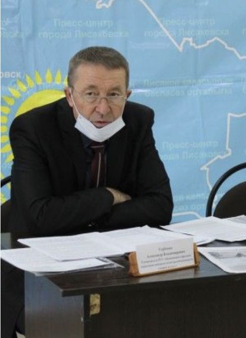 Главный санитарный врач г. Лисаковска отметил своё 64-х летие и вышел на пенсию