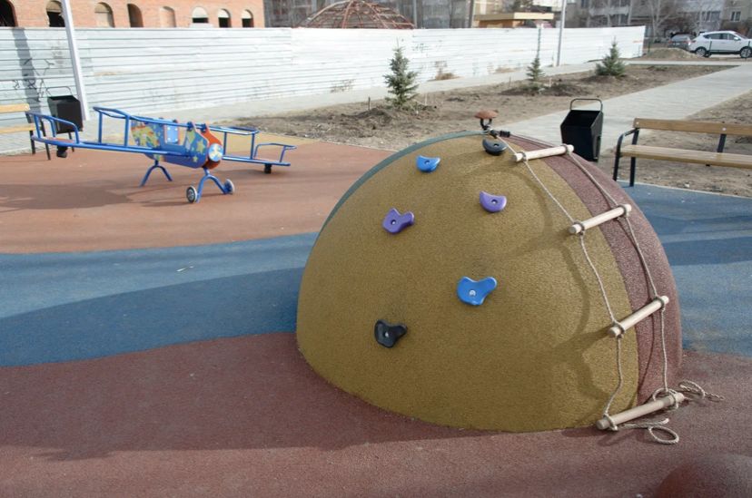 Детские игровые площадки стали предметом анализа со стороны прокуратуры Лисаковска